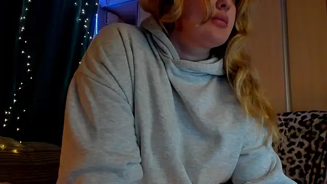 Chat XXX en directo de CoraSwon