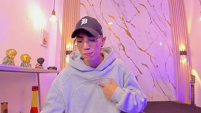 Nikolay_Gregori Chat XXX live