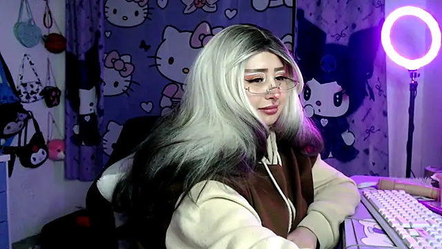 lussyevans24 Chat XXX live