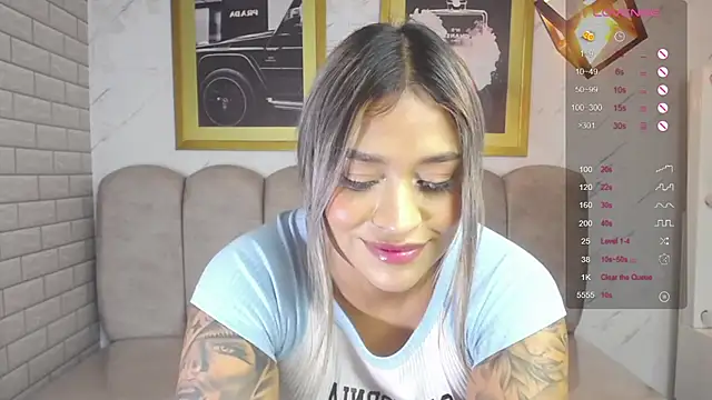 Chat XXX en directo de _Charlotte_v