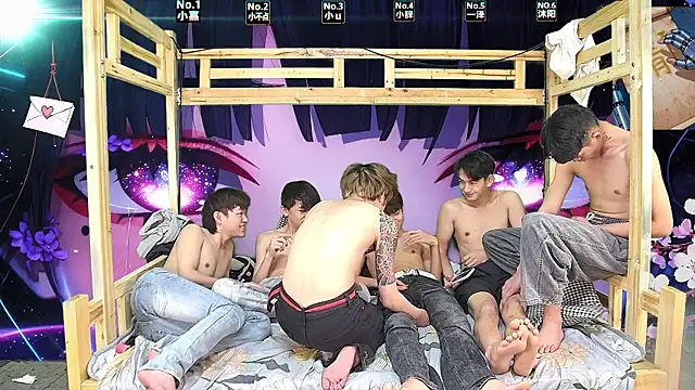 xiaohuangren01 webkamerás műsora