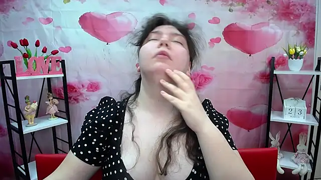 NeonilaLisova élő XXX-chatje