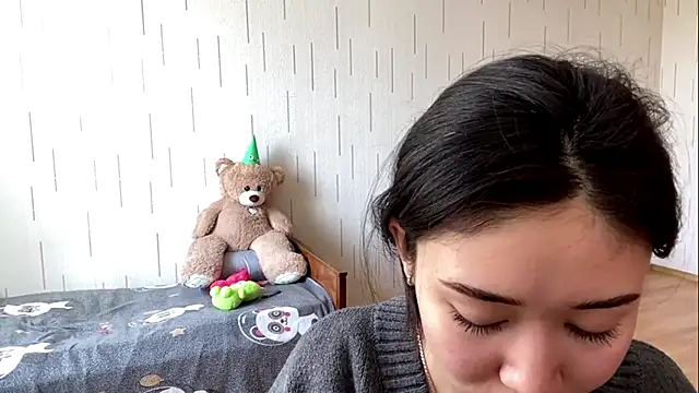 Chat +18 de YourMiIa ao vivo