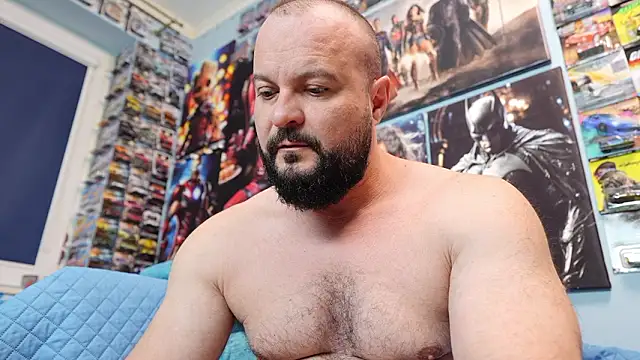 Muscle_Bear Webcam show