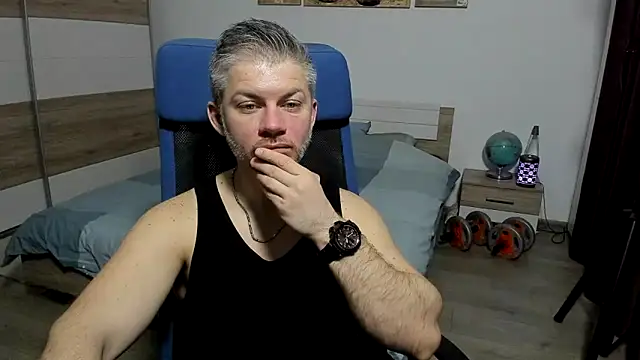 Pokazy przed kamerką – RobbyShawz