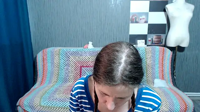 pa1e_pr1ncess élő XXX-chatje