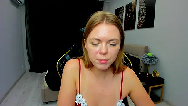 Strawberrye – Naživo XXX chat