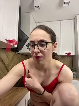 MartiniiSelenna's Live XXX Chat