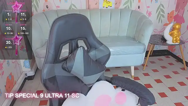 Paris09_v_'s Live XXX Chat