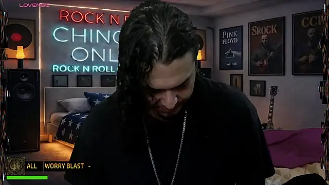 chino_roz Webcam show