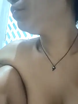 Sweet-runi: απευθείας συνομιλία ΧΧΧ