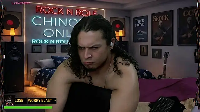 chino_roz Webcam show