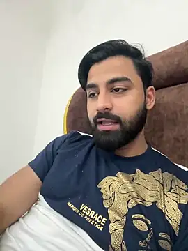 Royalboy_03's Live XXX Chat