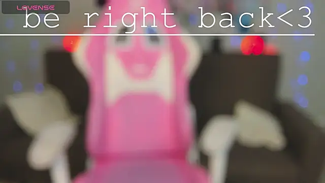 دردشة EvaxCharm الجنسية المباشرة