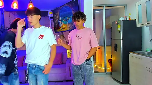 Chat +18 de Houseofwarrios ao vivo