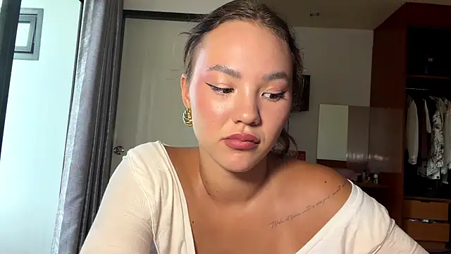 Webkamerová show kamila_18_french