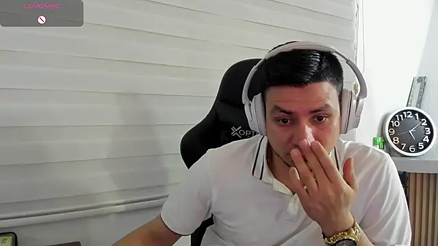 Rick_Adams Adlı Modelin Canlı XXX Sohbeti