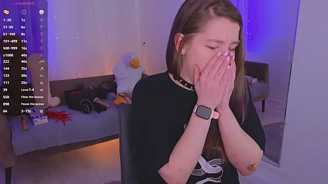 Mira_Falls Chat XXX live