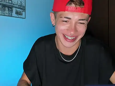 Chat +18 de noahsaint ao vivo