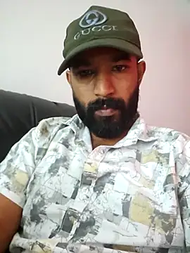 Czat XXX na żywo – Bigkannan