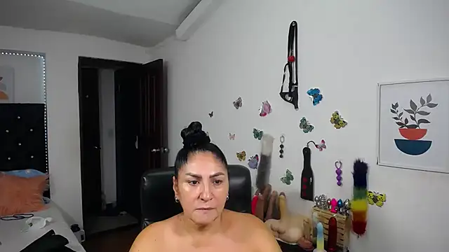 mature_bigboobs10's Live XXX Chat