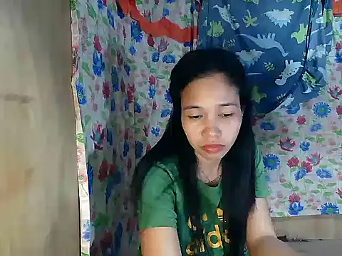 PinaySkinnyGirl's Live XXX Chat