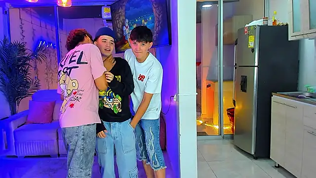 Houseofwarrios élő XXX-chatje