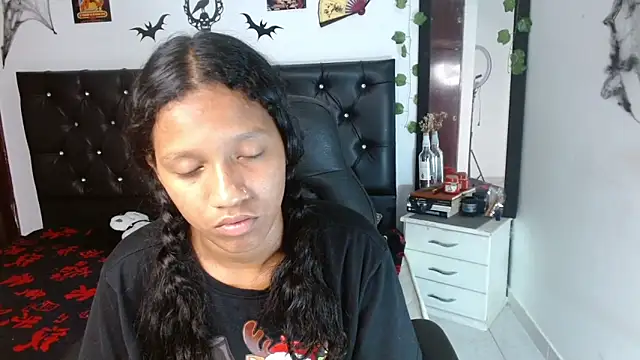 Luna_Ebony_のライブXXXチャット