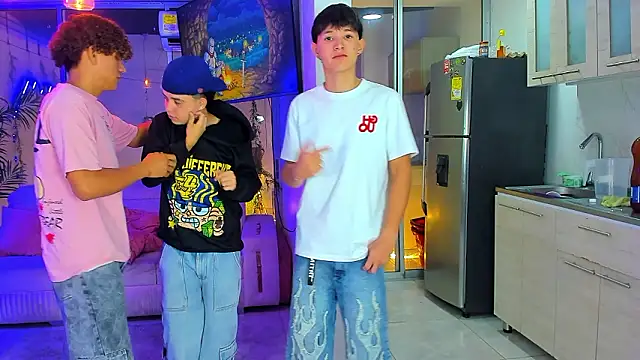 Houseofwarrios: απευθείας συνομιλία ΧΧΧ