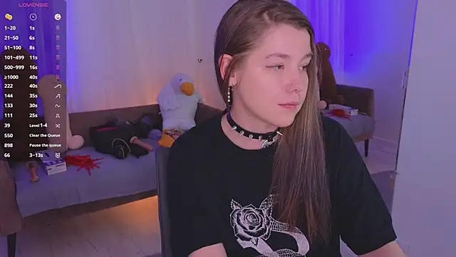 Mira_Falls Chat XXX live