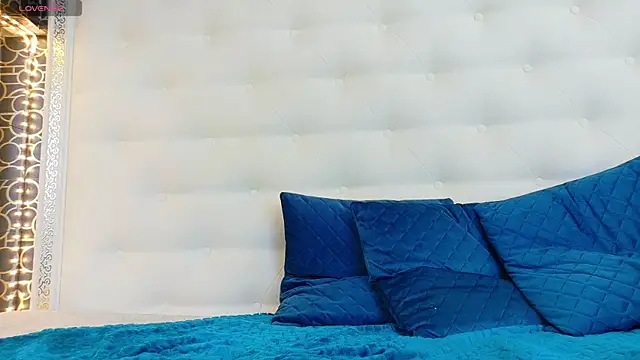 karissia Show in webcam