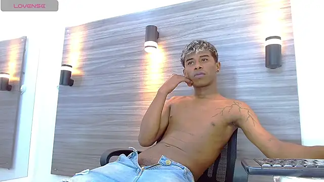 Chatroom XXX en direct de TonnyMarck