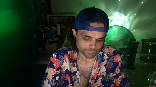 KungFuPanda001 Adlı Modelin Web Kamerası Şovu