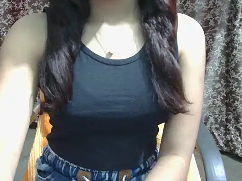 Adorable_Ayesha Chat XXX in diretta