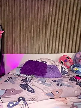 Онлайн чат XXX Hayley-Fox