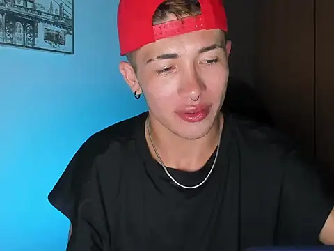 Вебкам-шоу noahsaint