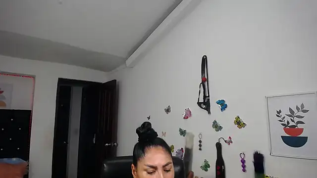 mature_bigboobs10 Live XXX Chat