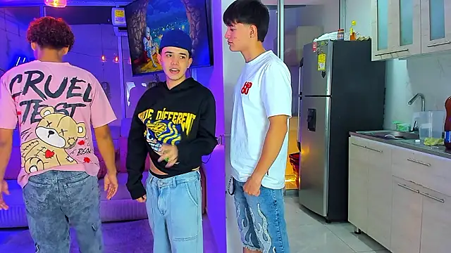 Houseofwarrios Chat XXX in diretta