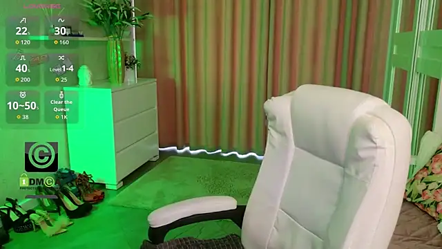 KellyKleineのライブXXXチャット