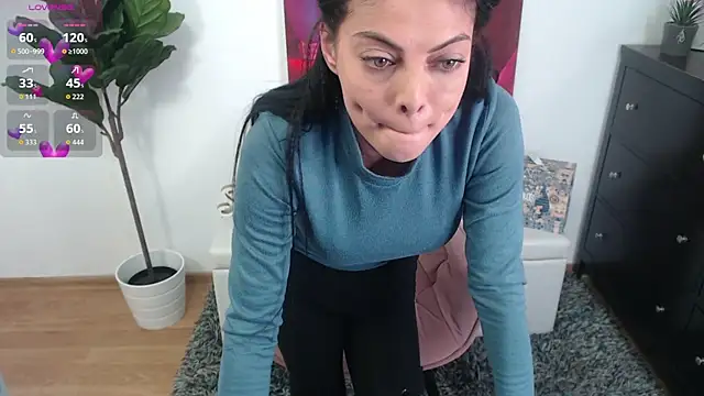 LadyLiia: απευθείας συνομιλία ΧΧΧ