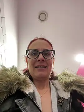 NataKitten: онлайн-секс-чат