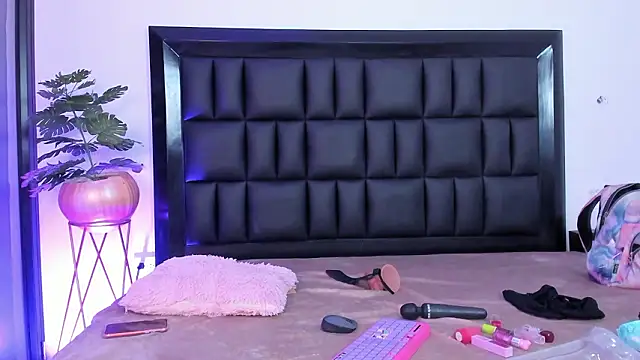 mia_roosee1のライブXXXチャット