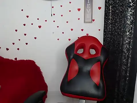 XXX chat uživo modela Caius_fox