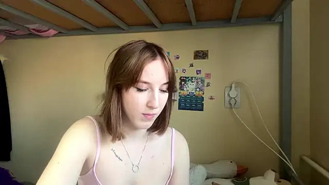 AquilineOrites Chat XXX in diretta