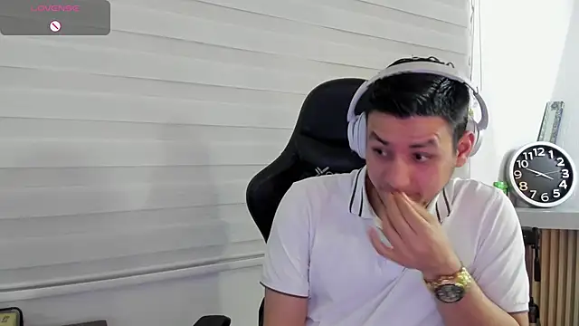 XXX chat uživo modela Rick_Adams