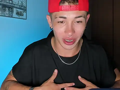 noahsaint Webcam Show