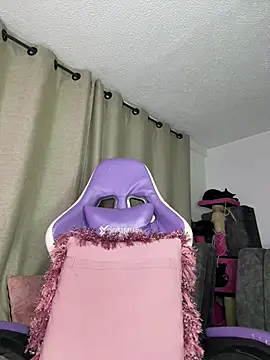 Chat XXX en directo de Miaa_love6969