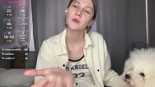 MoiraHavins Chat XXX in diretta