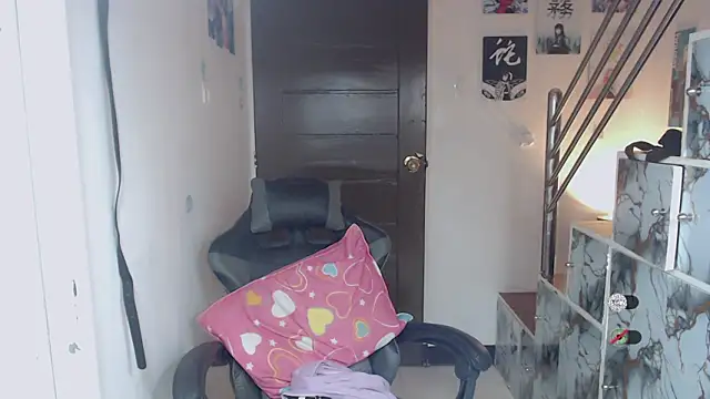 Urtrans_joanna Pertunjukan Webcam