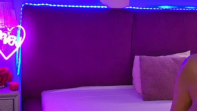 Онлайн чат XXX KandyCosse